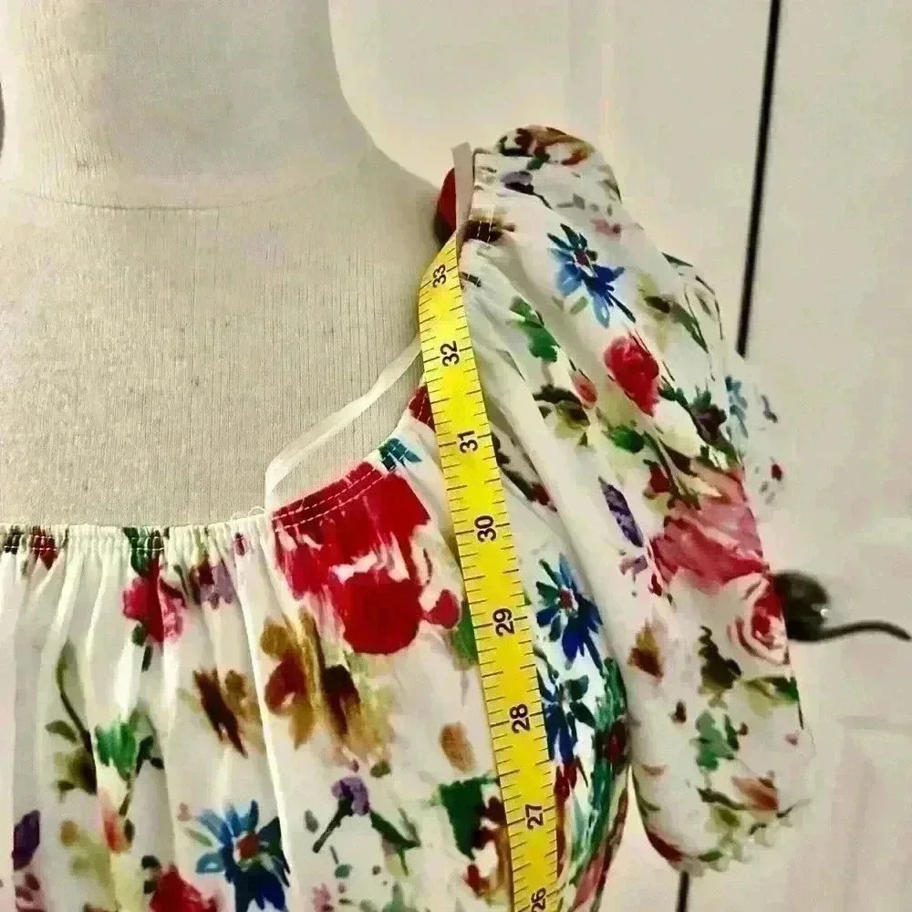 Lovely floral boutique style dress! - Picture 5 of 9